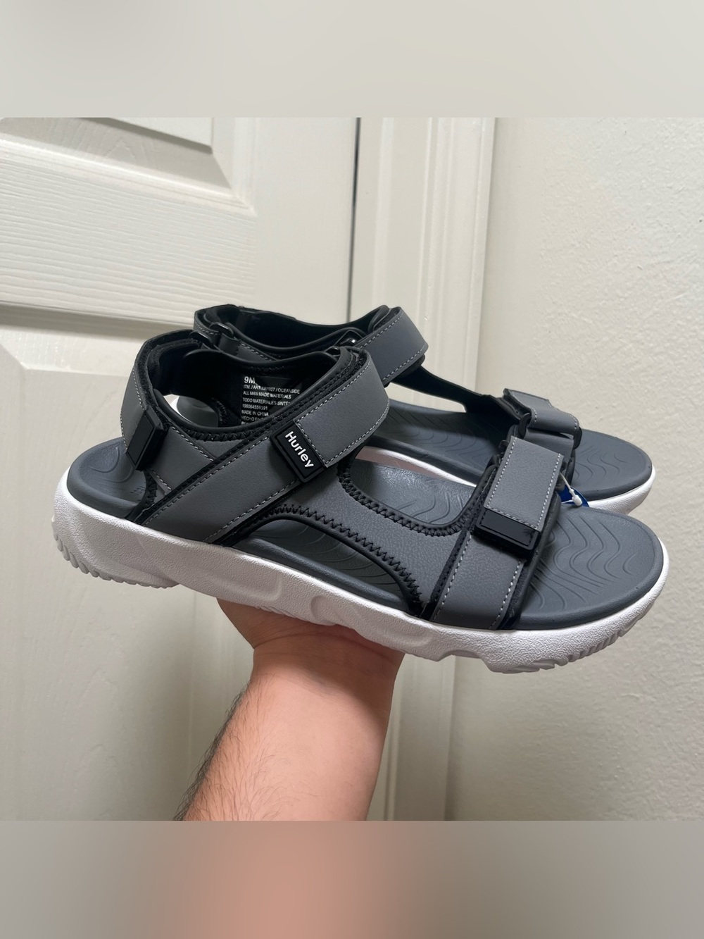 Hurley Oceanside Adjustable
Straps Gray Sandals Size 9m